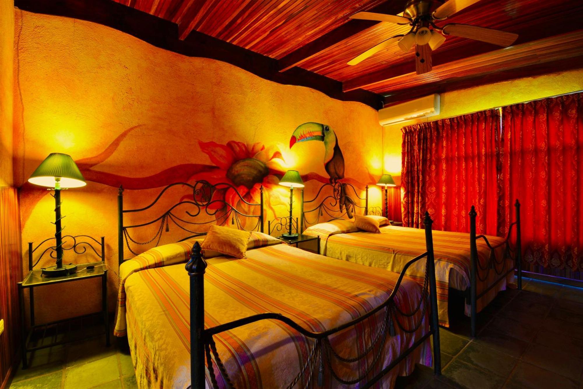Hotel La Mansion Inn Arenal Nuevo Arenal Quarto foto